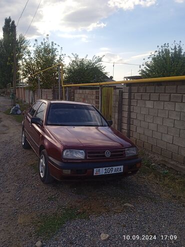 афто тико: Volkswagen Vento: 1992 г., 1.8 л, Механика, Газ, Седан