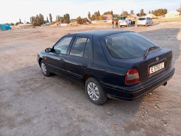 Nissan: Nissan Sunny: 1992 г., 1.4 л, Механика, Бензин, Хэтчбэк