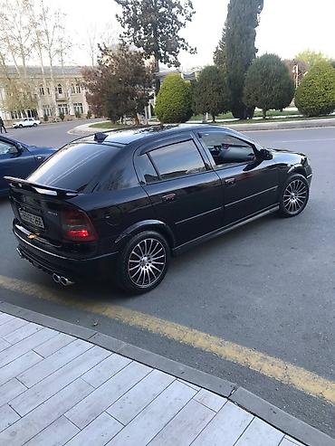 teker corabı: Opel Astra: 2.2 l | 2002 il 200000 km Sedan — 2