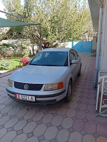 фолсваген б 5: Volkswagen Passat: 1997 г., 1.6 л, Кол менен иштөөчү, Бензин, Седан — 3