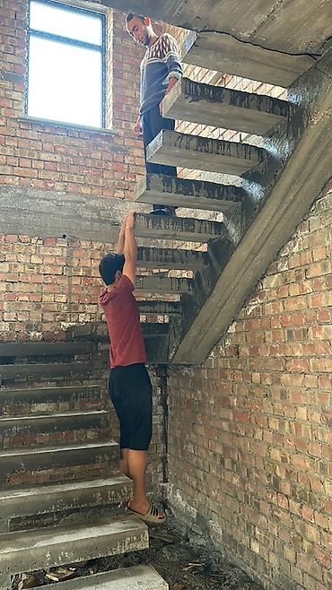 Бетонные лестницы: Бетонная лестница Для дома, Гарантия, Форма лестницы: Много-маршевая, Стиль: Хайтек — 21