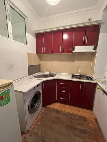 Uzunmüddətli kirayə mənzillər: Xətai Rayonu Həzi Aslanov Metrosu 2 otaq. Mərtəbə - 17/13 Otaq sayı — 6