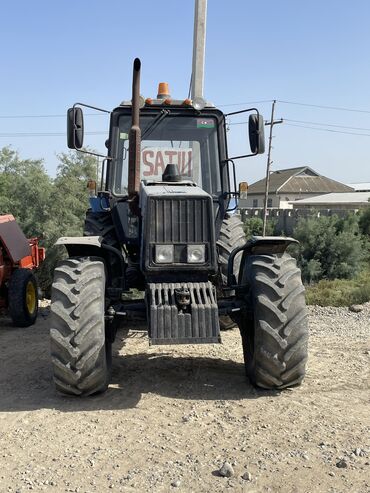 kənd təsərrüfatı texnikalari: Traktor Belarus (MTZ) 1221, 2011 il, 470 at gücü, motor 4.4 l, İşlənmiş