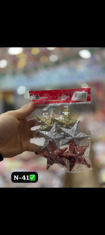 Yeni il oyuncaqları və bəzəkləri: Yeni il bəzək dəsti – işıqlı şüşə oyuncaqlar və parıltılı aksessuarlar — 4