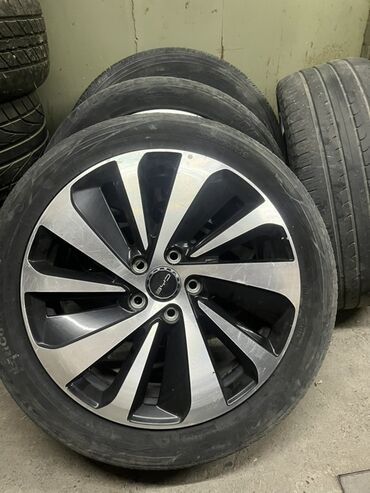колесо на москвич: Дөңгөлөктөр монтажда 235 / 50 / R 19, Жай, Колдонулган, Комплект, Жеңил унаалар, Куйма, тешиктери - 5