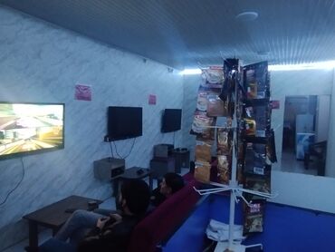 plesdesin: 5eded led TV 109 ekran 5eded playstation 3 5eded divan 5eded jurnali