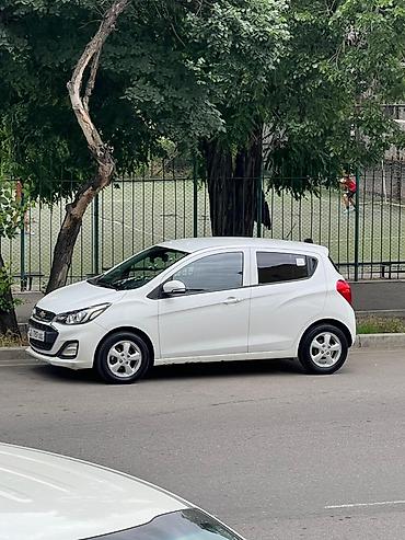 spark 1: Chevrolet Spark: 2019 г., 1 л, Автомат, Бензин, Хэтчбэк — 2