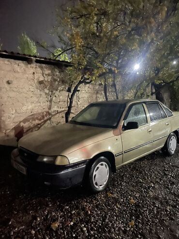 Daewoo: Daewoo Nexia: 2003 г., 1.5 л, Механика, Бензин, Седан