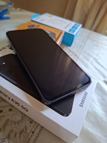 Adapterlər: Samsung Galaxy A35, 256 GB, İki sim kartlı