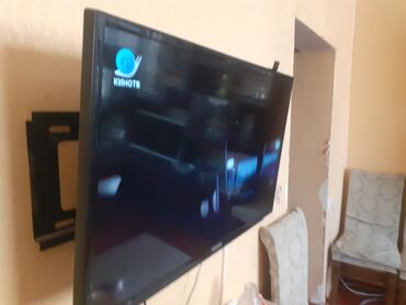 televizor samsung 108 cm: Б/у Телевизор Samsung LCD 82" FHD (1920x1080), Самовывоз