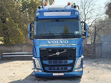 uni 260b: Тягач, Volvo, 2020 г. — 2