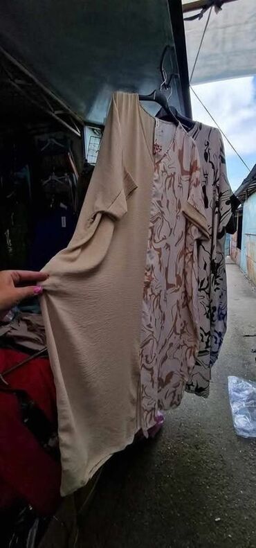 iznajmljivanje haljina laura – слике: One size, bоја - Šareno, Oversize, Kratkih rukava