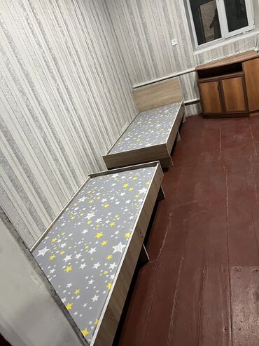 Односпальные кровати: Односпальная кровать, Новый, С матрасом, длина - 180190 см — 19