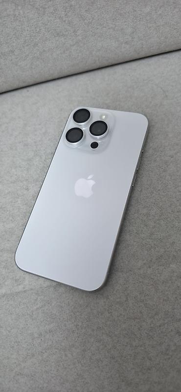 Уюлдук телефондор жана аксессуарлар: IPhone 15 Pro, Колдонулган, 128 ГБ, White Titanium, Коргоочу айнек, 81 % — 3