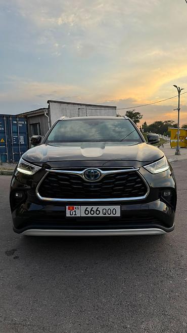 platinum: Toyota Highlander: 2020 г., 2.5 л, Гибрид — 9