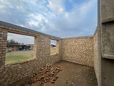 Продажа коттеджей и домов: Жаңы салынып жаткан бүтө элек там сатам. 4 бөлмөлүү, жанында жайкы — 9