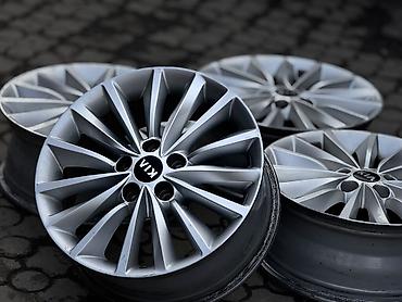 Диски: Литые Диски R 17 Kia, Комплект, отверстий - 5, Б/у — 4