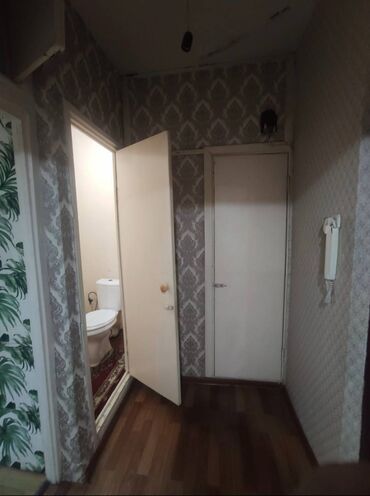 квартира берилет 5мкр: 2 комнаты, 50 м², 105 серия, 5 этаж, Косметический ремонт