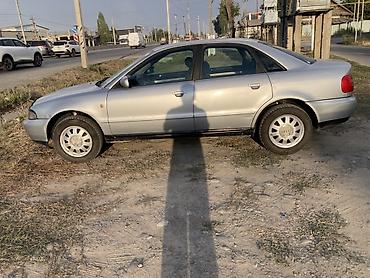 вито 2 8: Audi A4: 1998 г., 1.8 л, Седан — 6