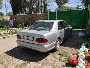 Mercedes-Benz: Mercedes-Benz E-Class: 1999 г., 2.3 л, Автомат, Бензин, Седан