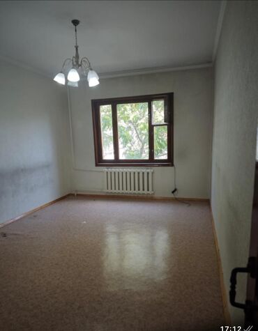 срочно продается квартира: 2 комнаты, 50 м², 105 серия, 3 этаж, Старый ремонт