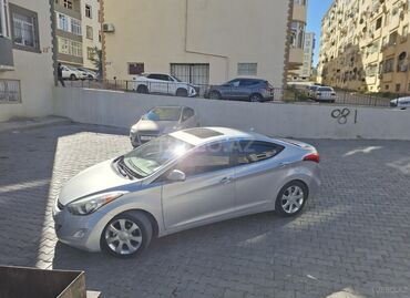 Hyundai: Hyundai Elantra: 1.6 l | 2012 il Sedan — 3