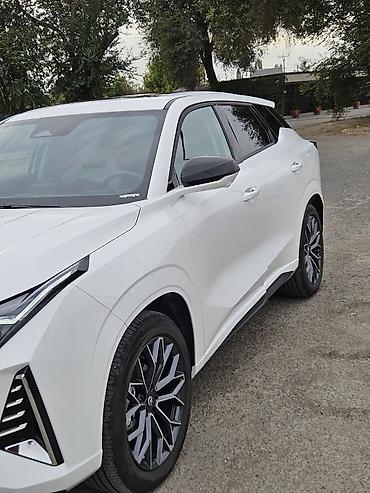 Продажа авто: Changan Uni-Z: 2025 г., 1.5 л, Робот, Бензин, Кроссовер — 10