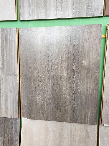 Ağac teksturalı döşəmə panelləri - Material: Laminat tipli döşəmə