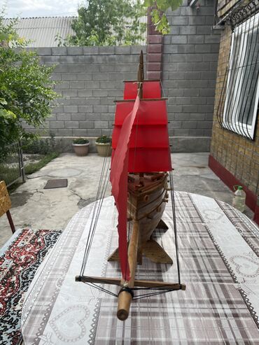 Модели кораблей: Продаю Карабаль можно поставить дома в офисе в кабинете или же — 3