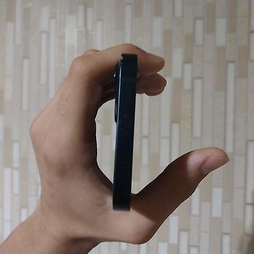 ipad 8 64: İPHONE 13 Ayfon 13 satılır.Ekranda çızıxlar var,və çatdağ,Korpusta — 4