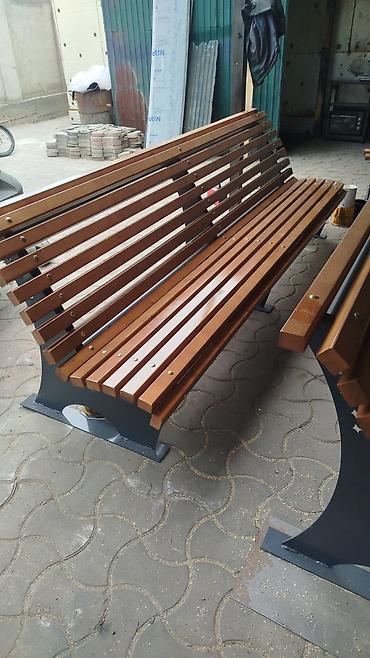 Скамейка Металл, Со спинкой, Без крыши