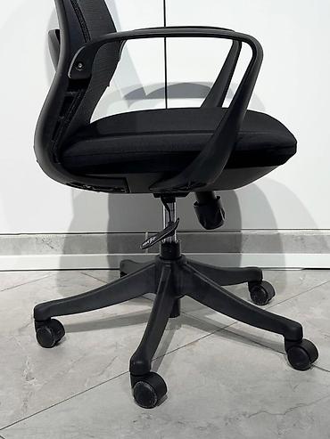 herman miller: Офисное кресло, Новый, С колесиками, цвет - Серый, Бесплатная доставка — 10