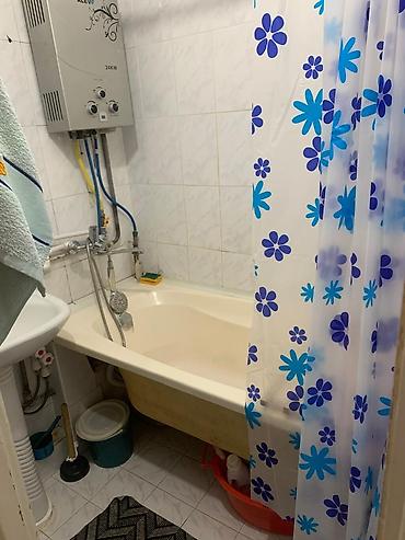 imza inşaat: Saray, 3 otaqlı, Köhnə tikili, 67 kv. m — 1