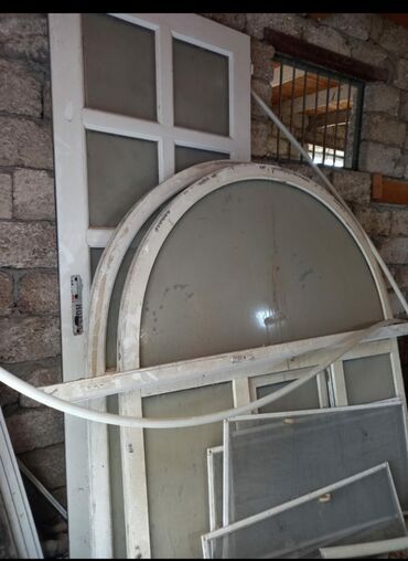 vitraj pencereler in Azərbaycan | PƏNCƏRƏLƏR: Qapi ve pencereler çox az islenibdi ehdiyacdan satilir.basi cixanlar