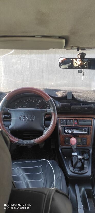 Audi: Audi A4: 1998 г., 1.8 л, Механика, Бензин, Седан