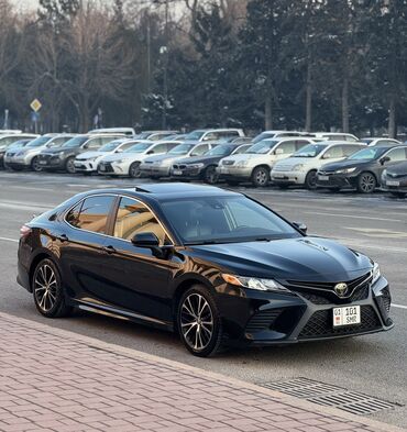 tayota crovn: Toyota Camry: 2018 г., 2.5 л, Автомат, Бензин, Седан