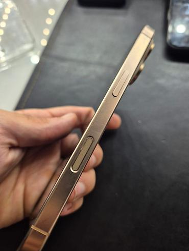 iphone 16 e: IPhone 16 Pro, Qızılı, Barmaq izi, Face ID — 2