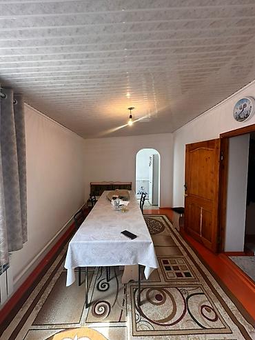 Продажа коттеджей и домов: ‼️Срочно продается дом 📍В Ак-Ордо1 5соток 🏠Дом 100кв2 💧Комуникации — 9