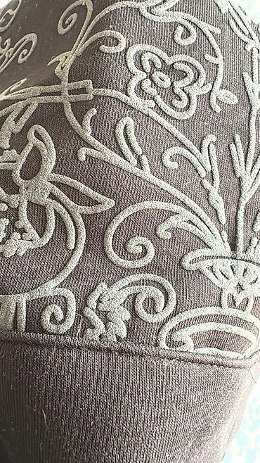 Толстовки, худи: Худи с объёмным бархатистым орнаментом - Модель: утеплённое худи с — 14