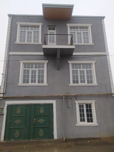 sarayda satilan evler: 5 otaqlı, 200 kv. m, Yeni təmirli