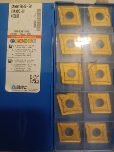 Digər alətlər: Torna və frezə üçün kəsici lövhəciklər (karbid insertlər) komplekti - — 21