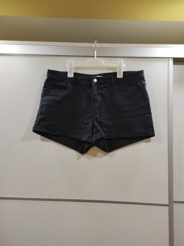 kisne pantalone: Crn sorc veličina 44. H&M. Poluobim struka 46 do 48