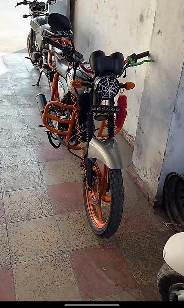 dort teker motosiklet: Moped/Motorsiklet – şəhər içi və yüngül yük daşıma üçün modifikasiya — 2