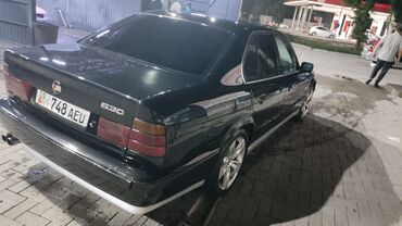 меняю на кв: BMW 5 series: 1993 г., 2.5 л, Механика, Бензин