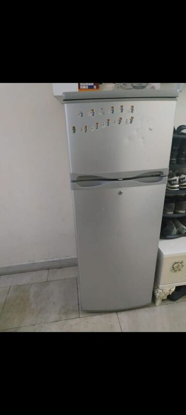 böyük soyuducu: Холодильник