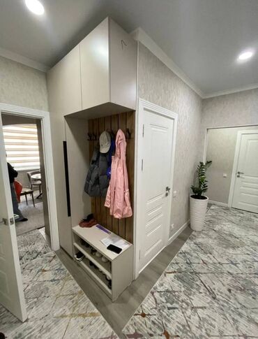 токмок долгосрочная квартира: 2 комнаты, 70 м², 108 серия, 2 этаж, Евроремонт