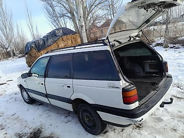 Volkswagen: Volkswagen Passat Variant: 1993 г., 1.8 л, Механика, Бензин, Универсал — 11
