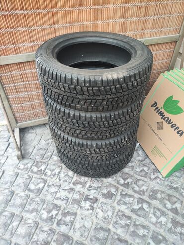 купить шипы для шин: Шины 235 / 65 / R 18, Зимняя шипованная, Комплект, Внедорожные (АТ/МТ), Dunlop