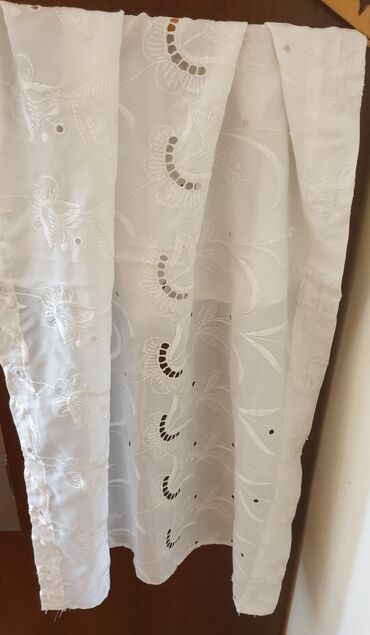 Posteljina: IKEA-KRATKE ZAVESE 1M X0.65
PAKOVANJE ZA 1 CENU
MADE IN ITALY — 1