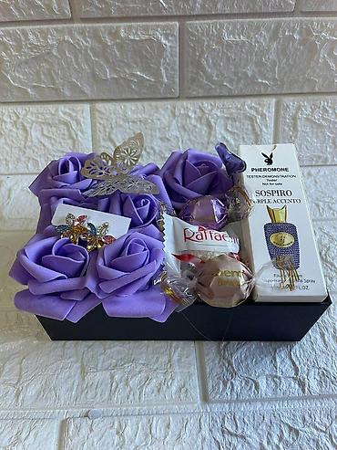 Kompleti namirnica: Poklon setovi u dekorativnim kutijama Elegantno aranžirani poklon — 3